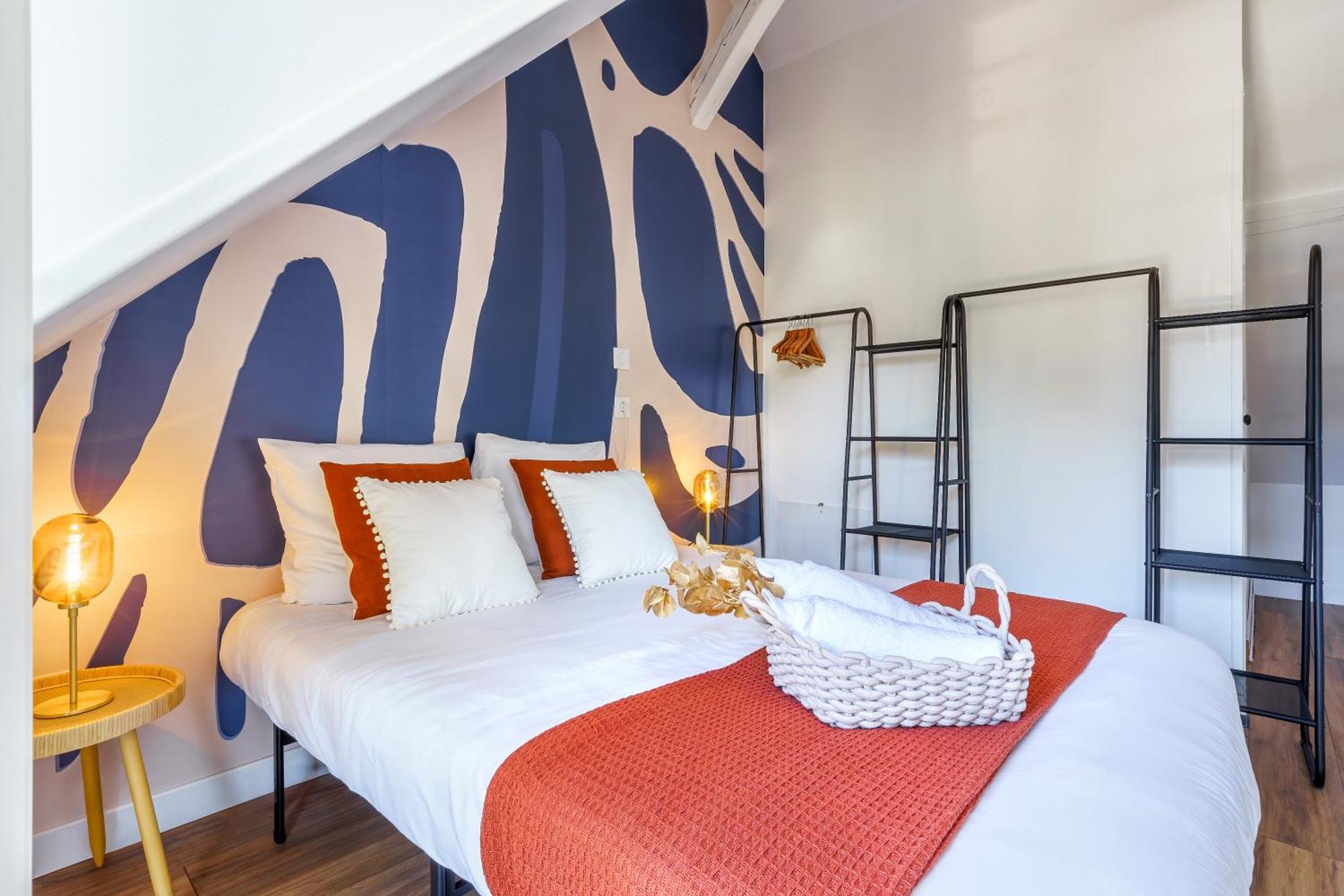 Maisonnette Bleu Horizon Avec Jardin - 2Min Gare - Serenito Homes Saint-Just-en-Chaussee 외부 사진